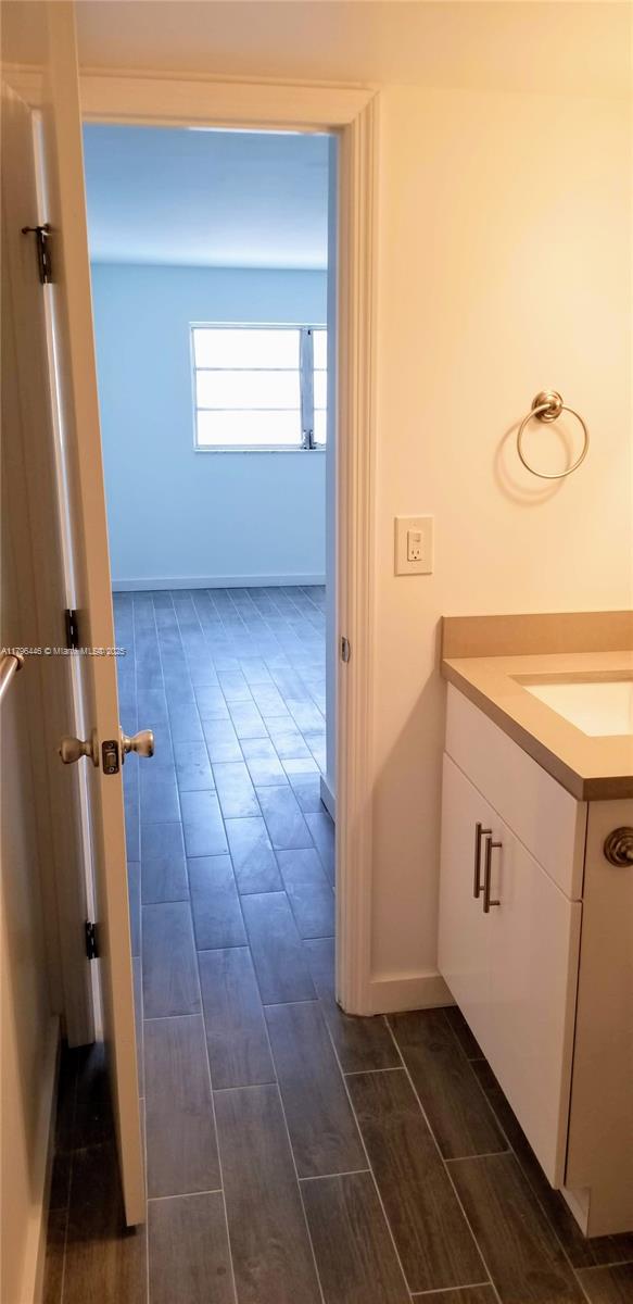 OLA CONDO - Residential