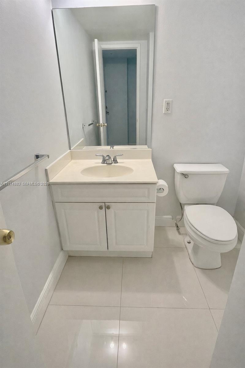 OCEANVIEW BUILDING A COND - Residential Lease