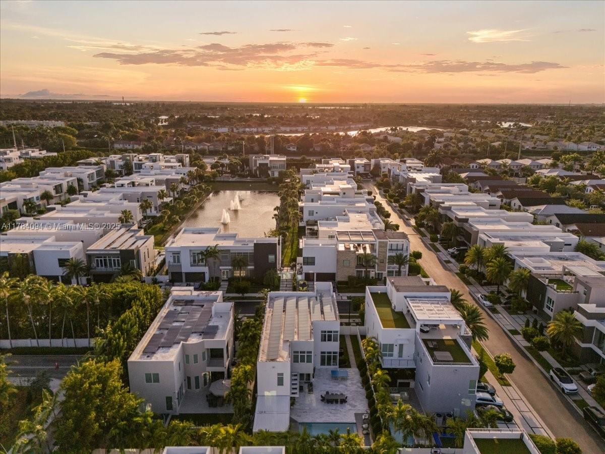 GRAND FLORIDIAN ESTATES - Residential