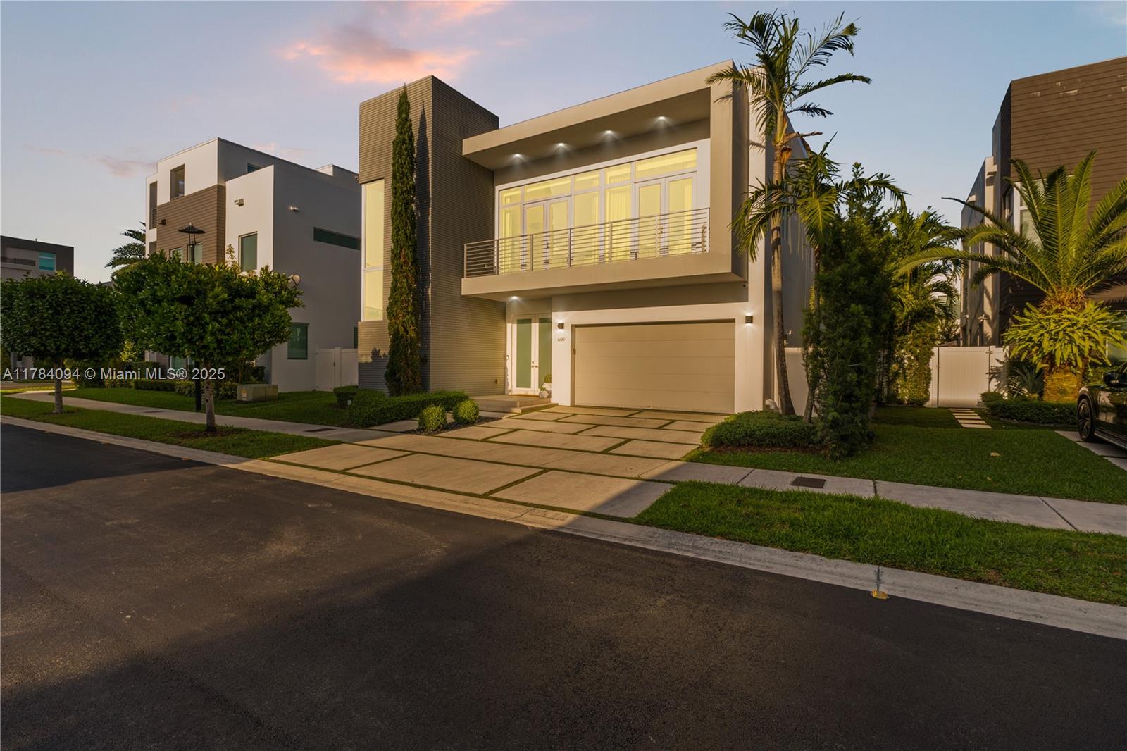 GRAND FLORIDIAN ESTATES - Residential