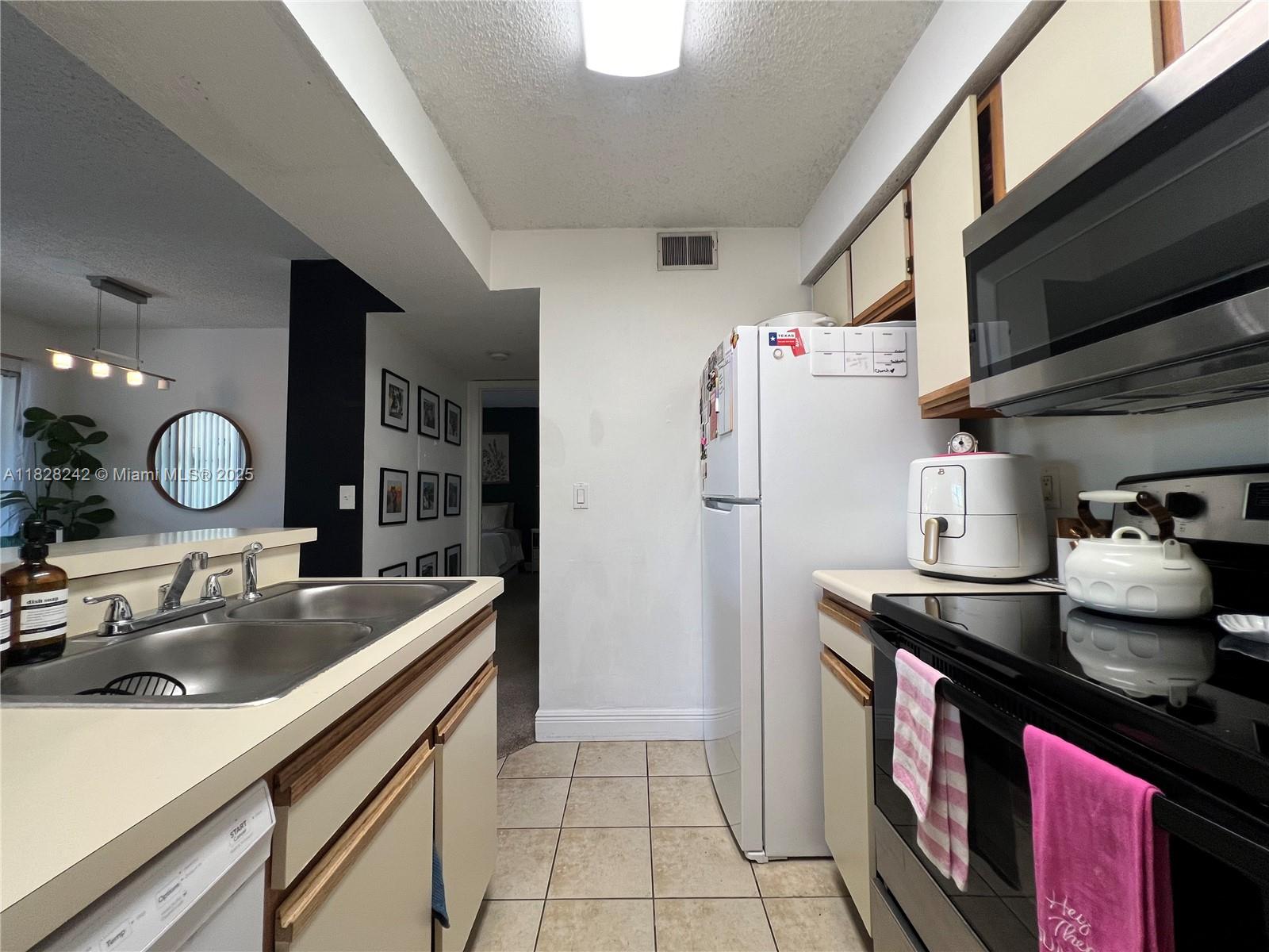 1227 SW 46th Ave 310