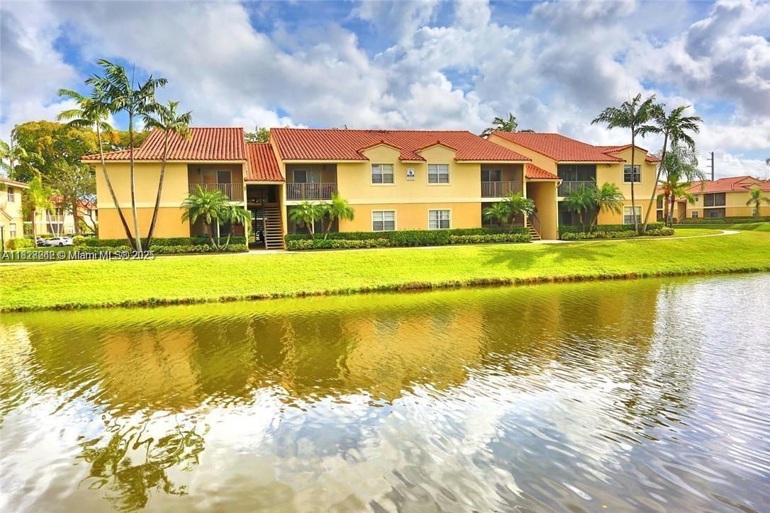 Beautiful 1-bedroom, 1-bathroom apartment nestled in the secure and serene enclave of Royal Poinciana Condominiums in Pompano Beach. This charming unit boasts convenient amenities including a washer and dryer, storage room, screened balcony, and assigned parking. Residents also enjoy access to fantastic community features. Plus, its prime location ensures easy access to the Turnpike and major highways, making commuting a breeze. CREDIT SCORE MUST BE ABOVE 650 AS PER CONDOMINIUM ASSOCIATION.