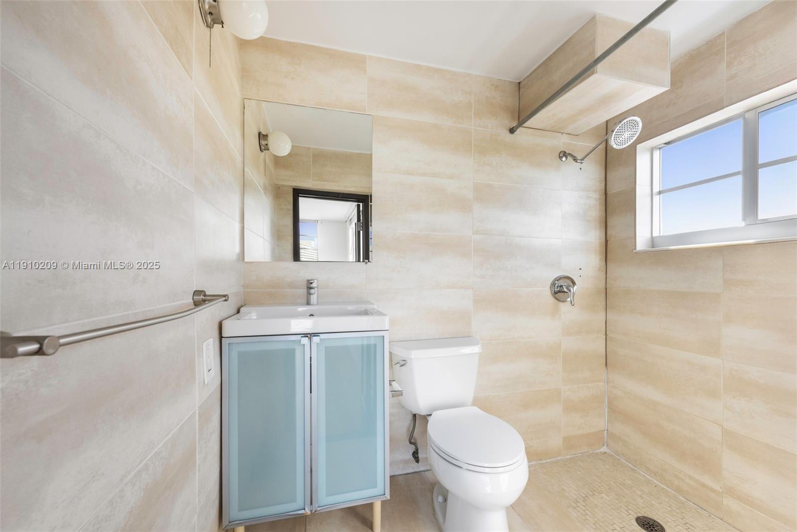 LENOX VIEW CONDOMINIUM - Residential