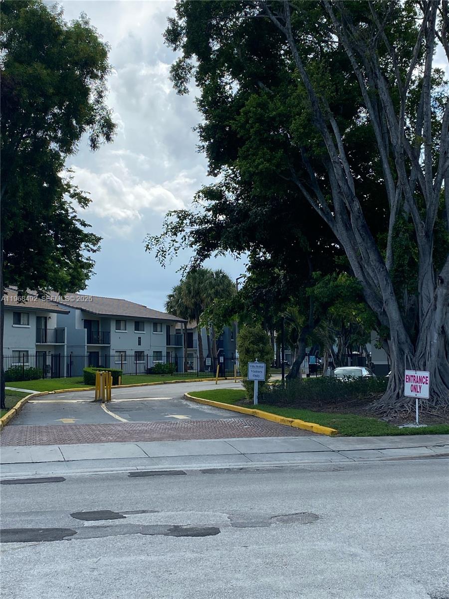 VILLA BELLINI CONDO - Residential