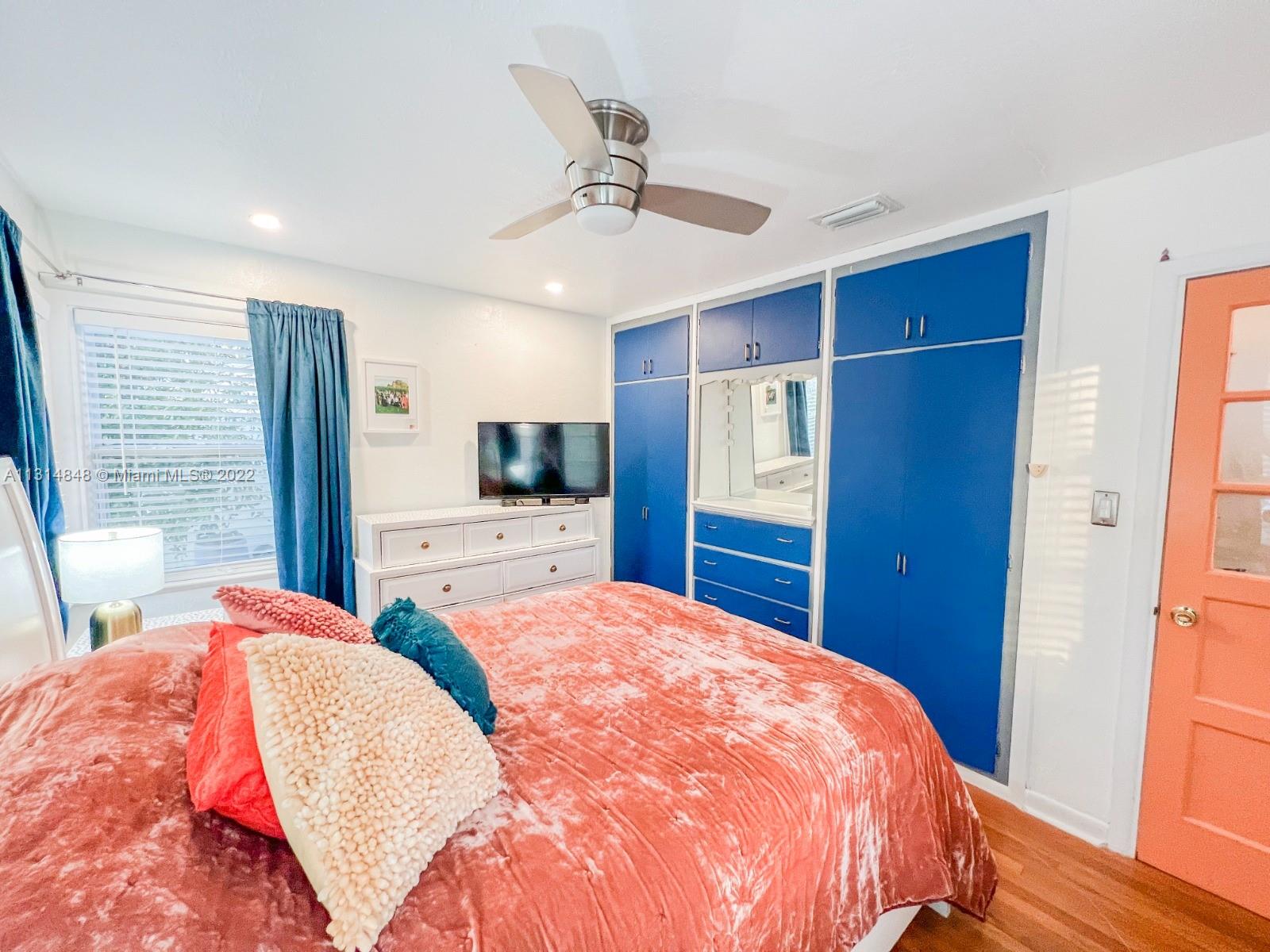 Crestwood - Residential