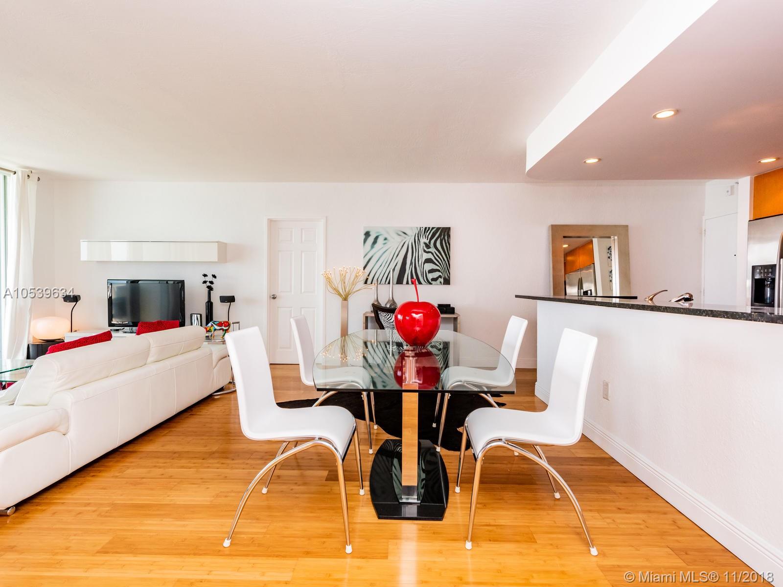 ISLAND POINTE CONDO - Residential