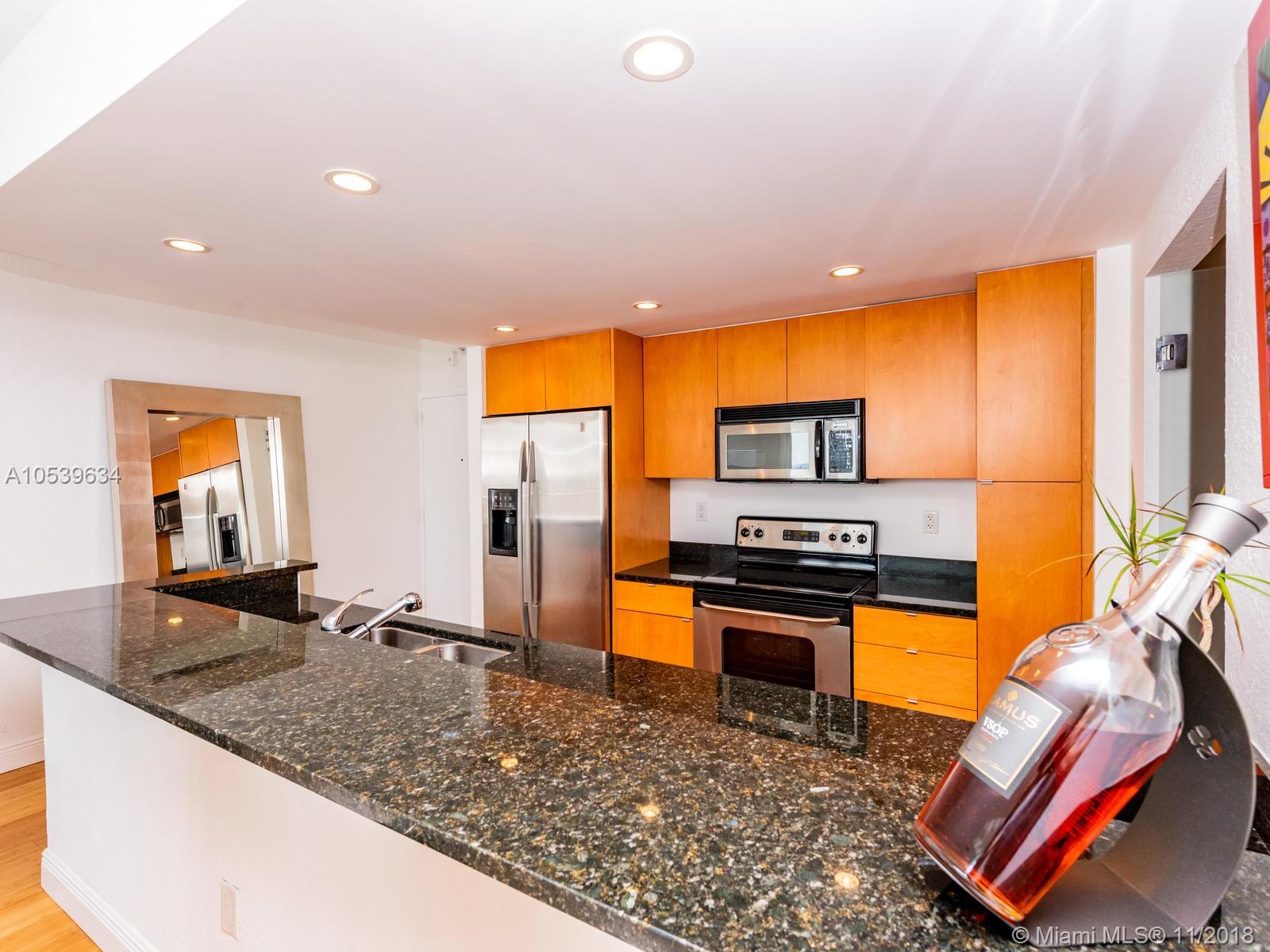 ISLAND POINTE CONDO - Residential