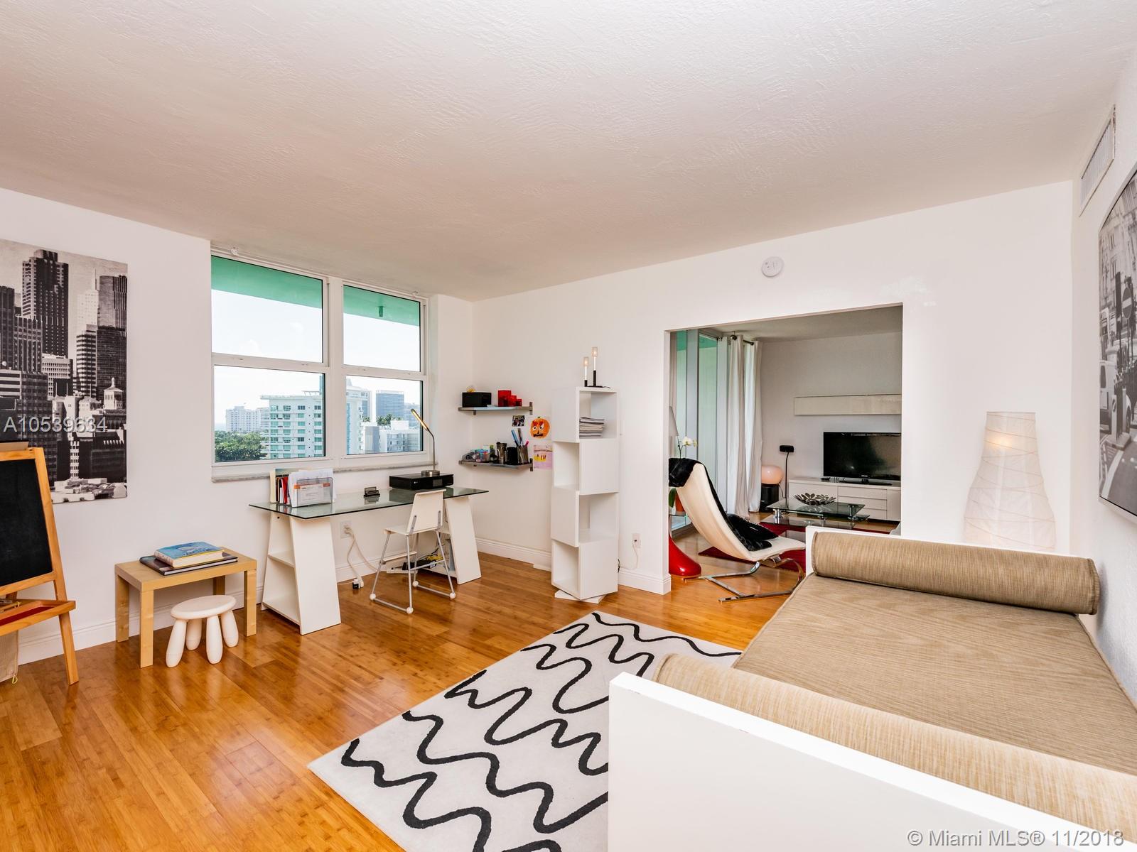 ISLAND POINTE CONDO - Residential