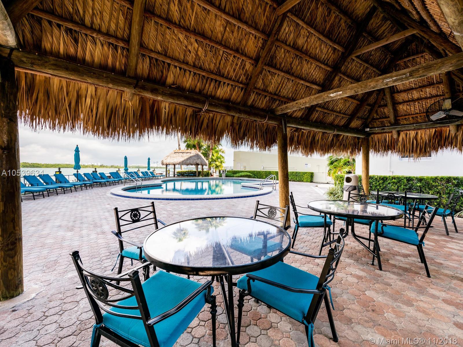 ISLAND POINTE CONDO - Residential