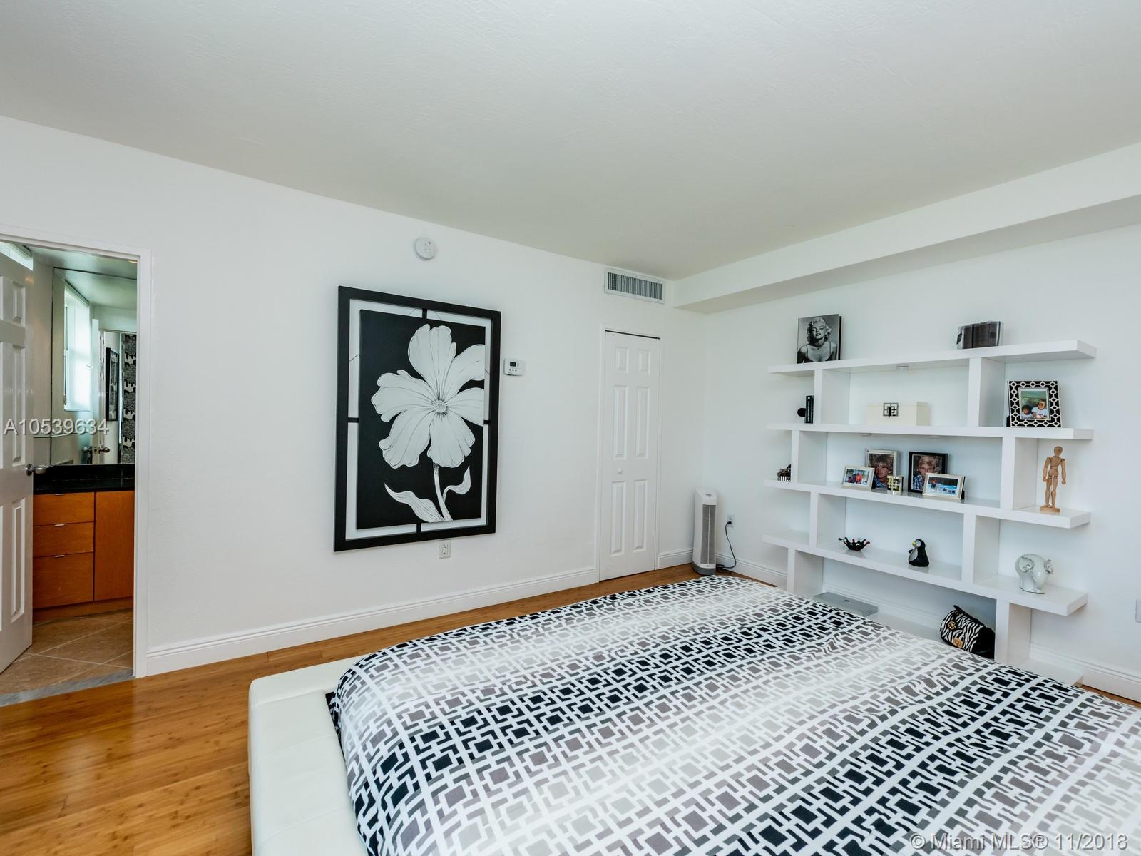 ISLAND POINTE CONDO - Residential