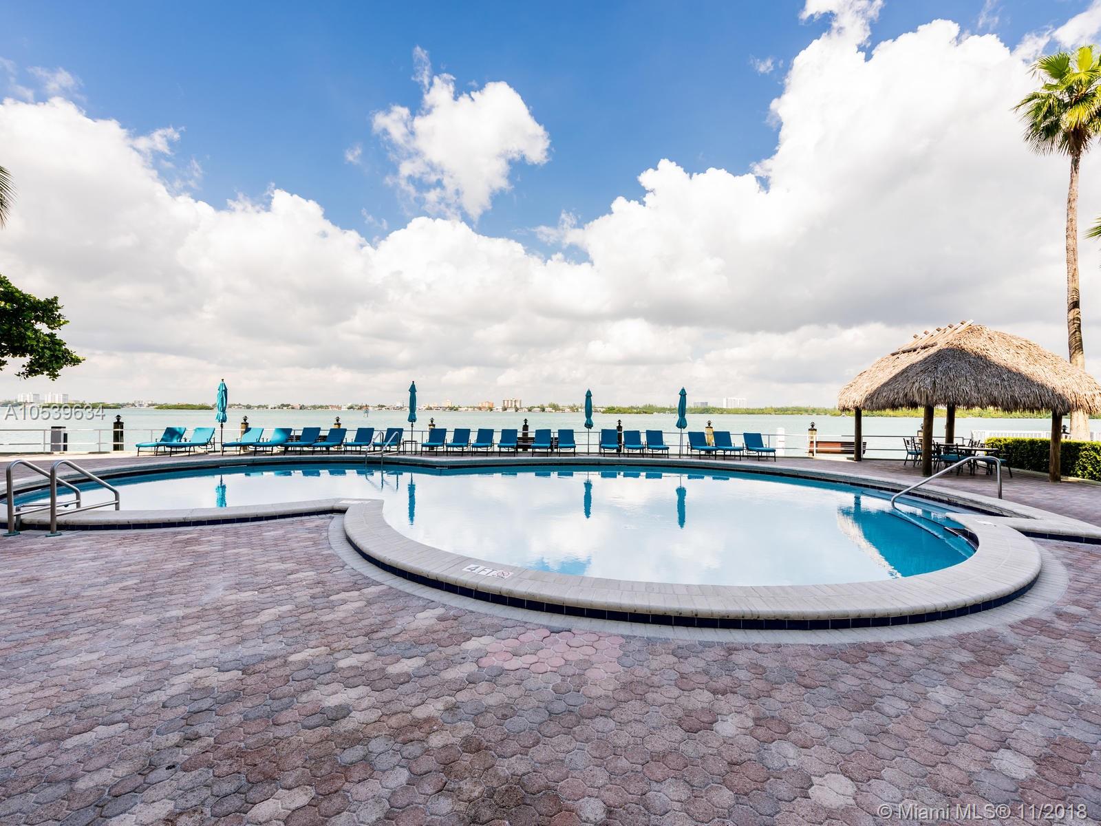 ISLAND POINTE CONDO - Residential