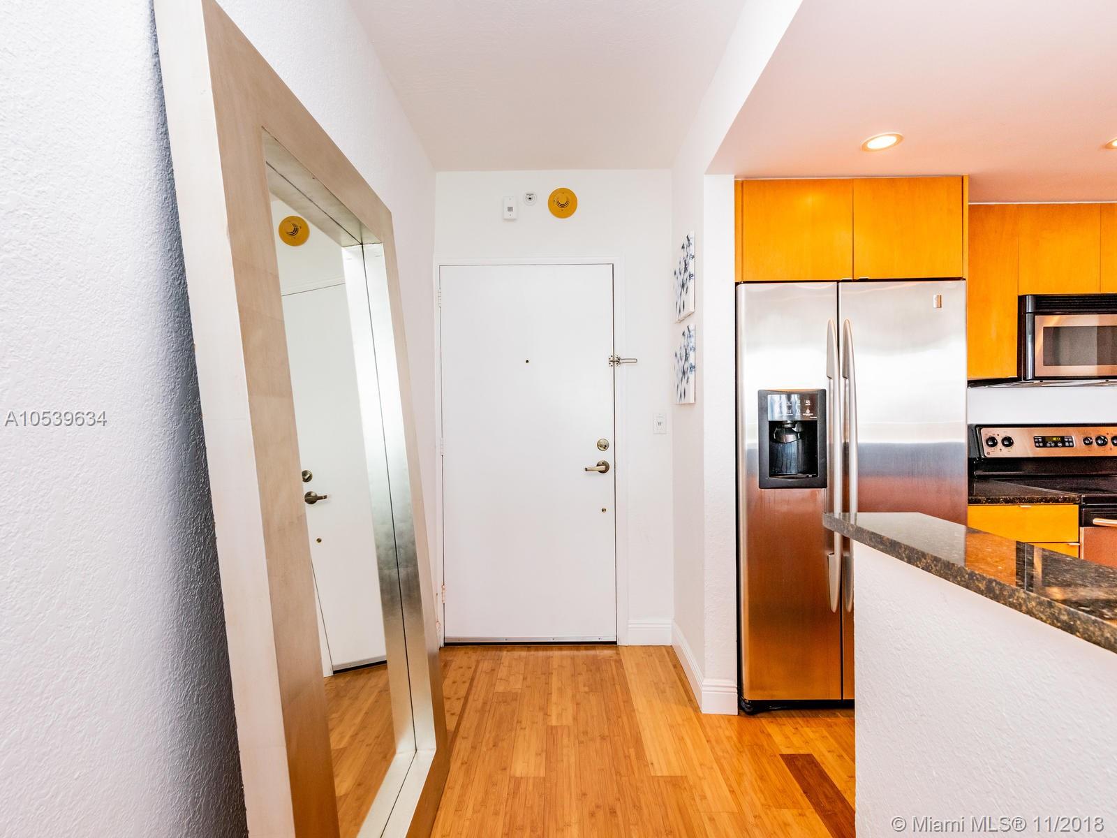 ISLAND POINTE CONDO - Residential