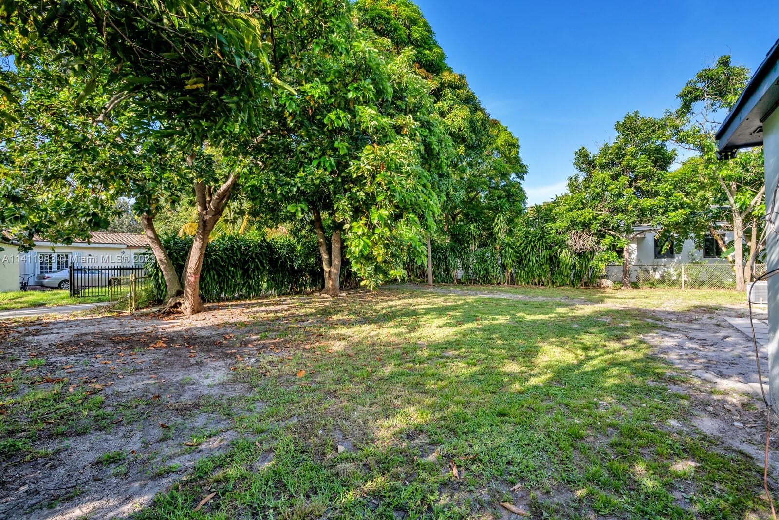 MIAMI SHORES EXTENSION - Residential