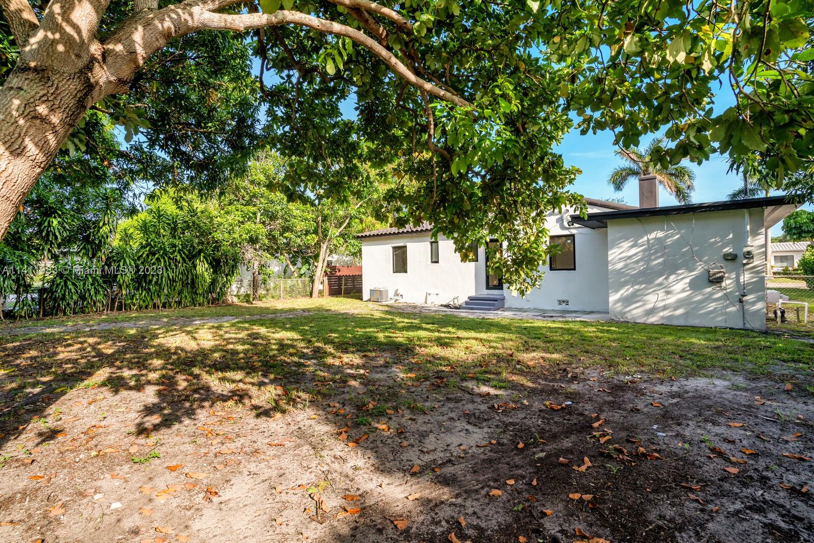 MIAMI SHORES EXTENSION - Residential