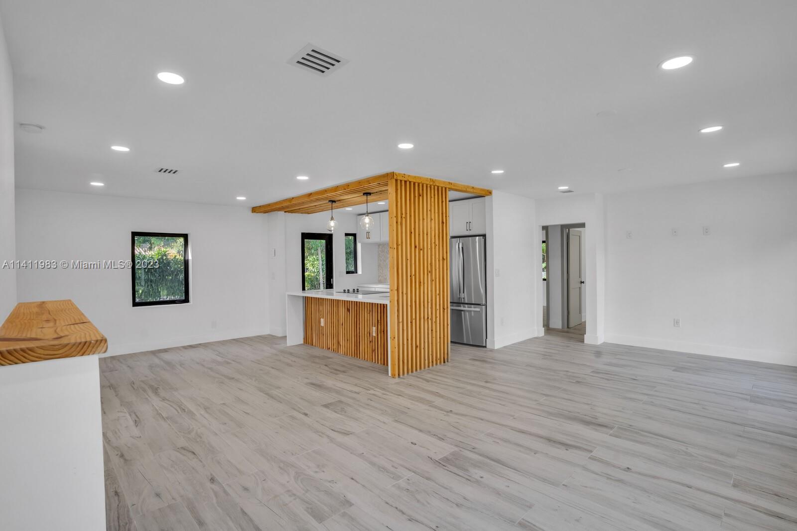 MIAMI SHORES EXTENSION - Residential