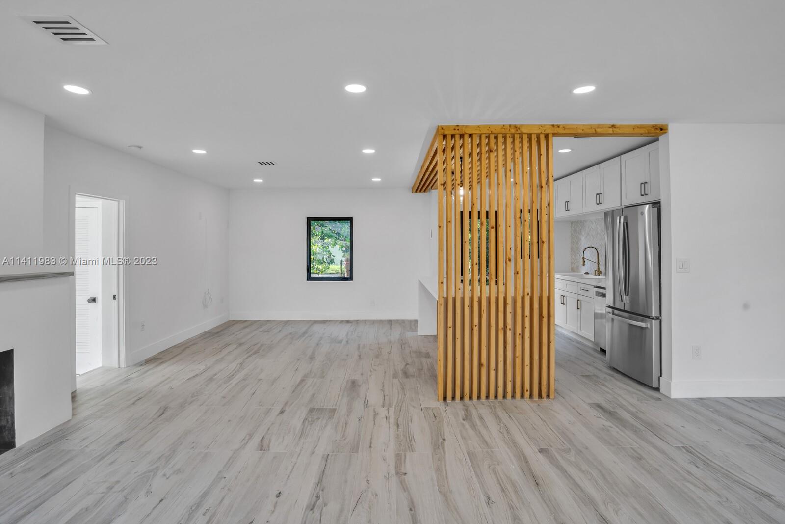 MIAMI SHORES EXTENSION - Residential