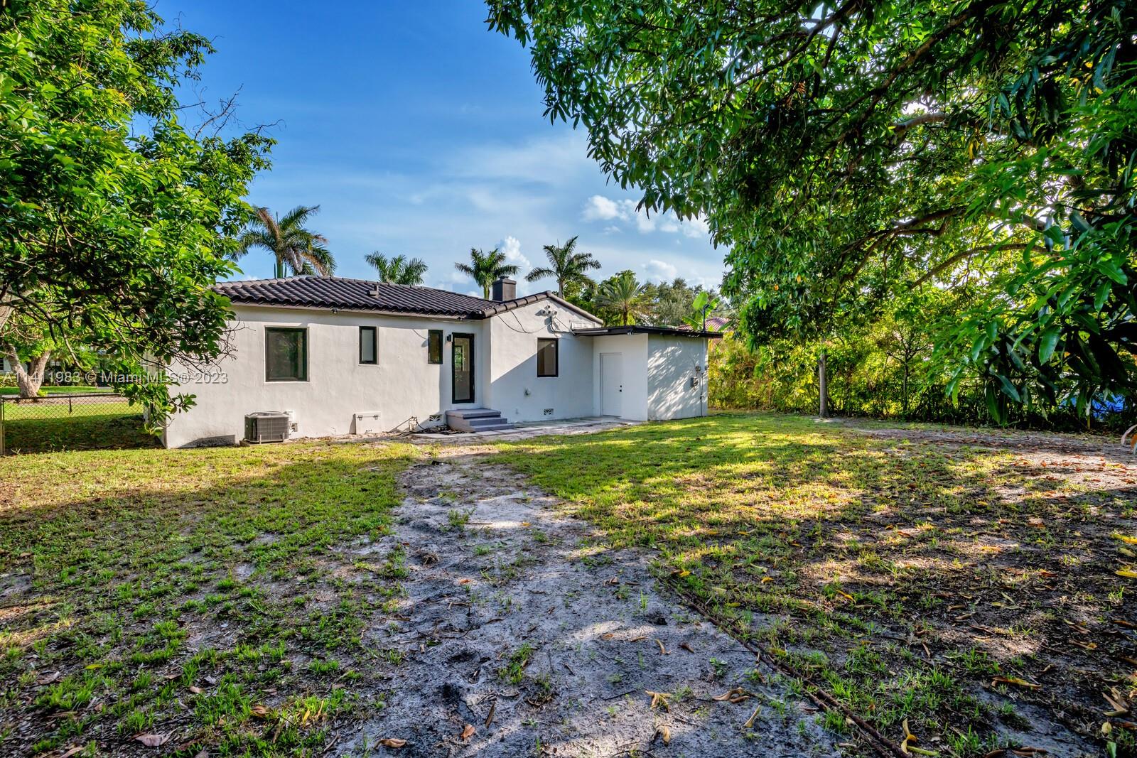 MIAMI SHORES EXTENSION - Residential