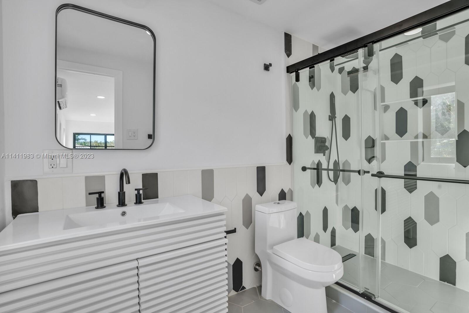 MIAMI SHORES EXTENSION - Residential