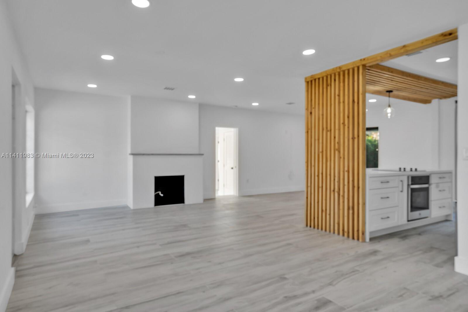 MIAMI SHORES EXTENSION - Residential