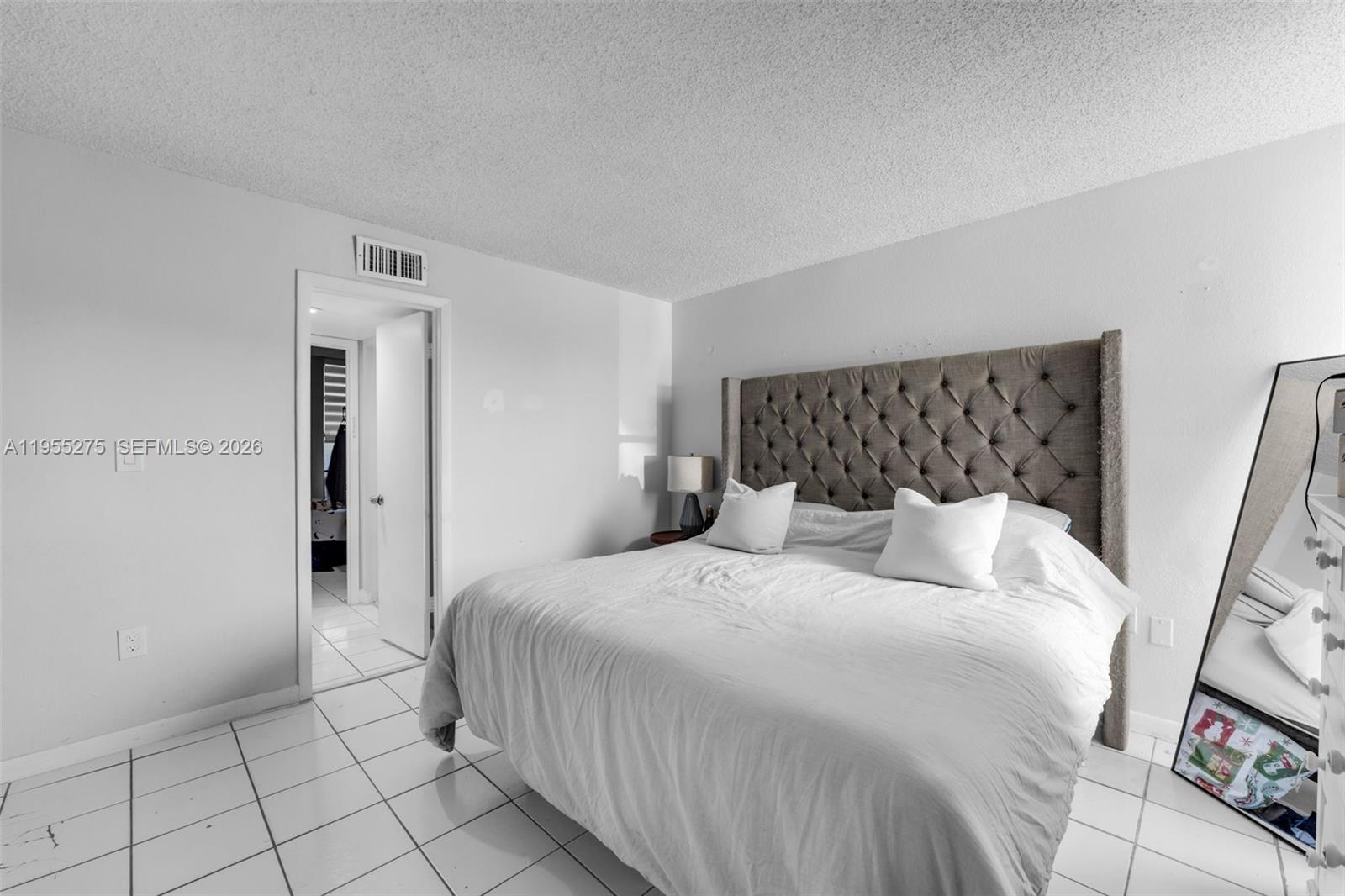 VILLAS AT CUTLER RIDGE - Residential