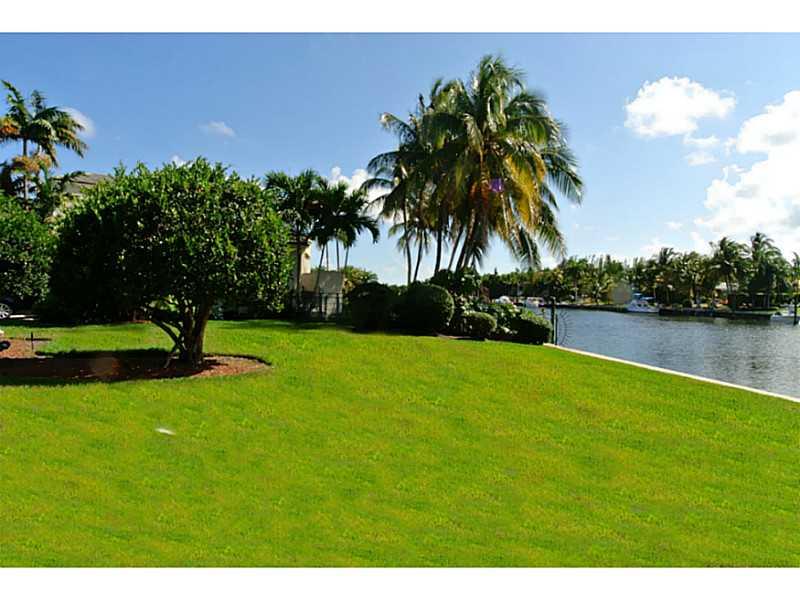 5&6 55 41 OLD CUTLER BAY - Residential