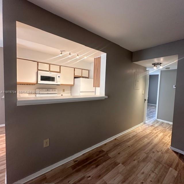 SAILBOAT POINTE CONDO - Residential Lease