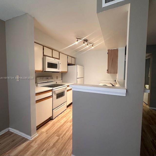 SAILBOAT POINTE CONDO - Residential Lease