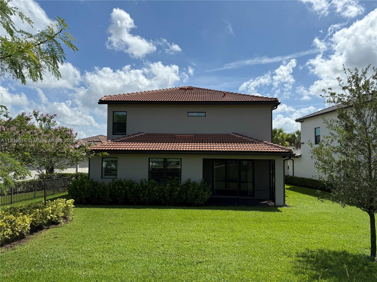 WOODMONT PODS B F & G - Residential Lease