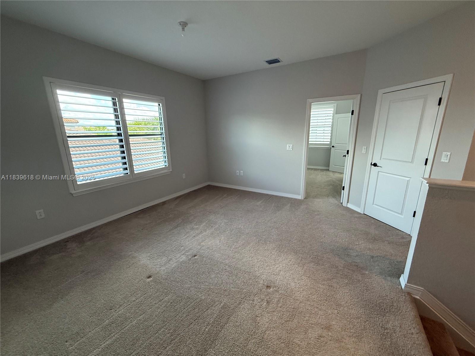 WOODMONT PODS B F & G - Residential Lease