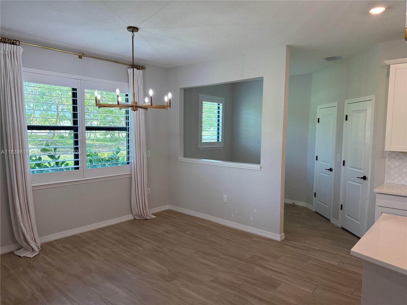 WOODMONT PODS B F & G - Residential Lease