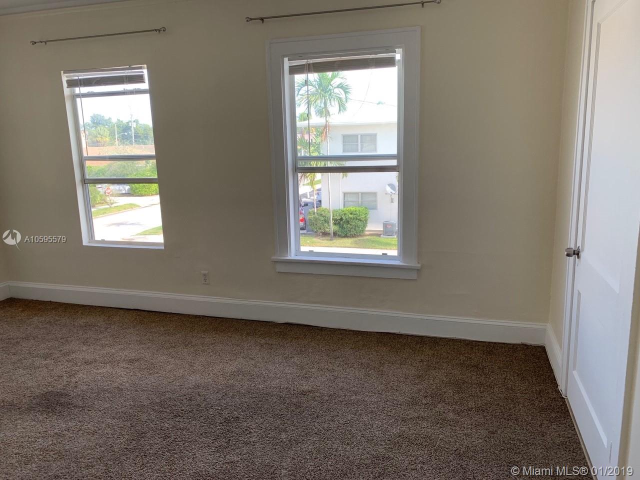 HOLLYWOOD - Residential Lease