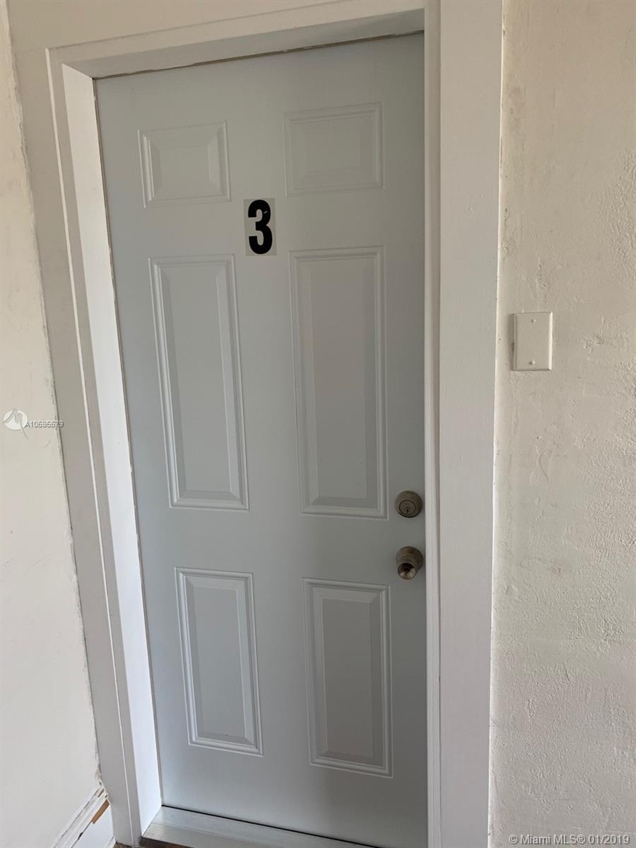 HOLLYWOOD - Residential Lease