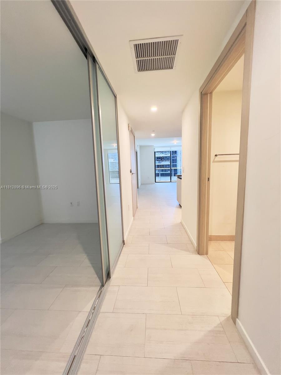 Rental Property at 1000 Brickell Plz 2205, Miami, Broward County, Florida - Bedrooms: 1 
Bathrooms: 2  - $5,500 MO.