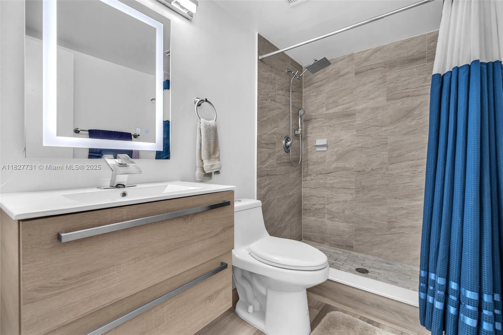 WELDON CONDOMINIUM H - Residential