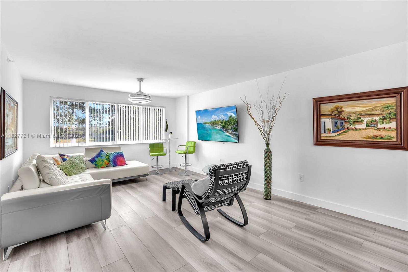 WELDON CONDOMINIUM H - Residential