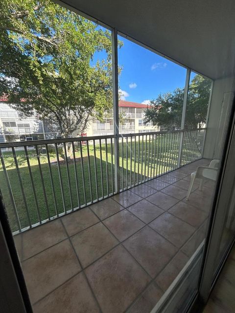 Condominium in Pembroke Pines FL 13300 1st St St 43.jpg