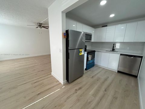 Condominium in Pembroke Pines FL 13300 1st St St 10.jpg