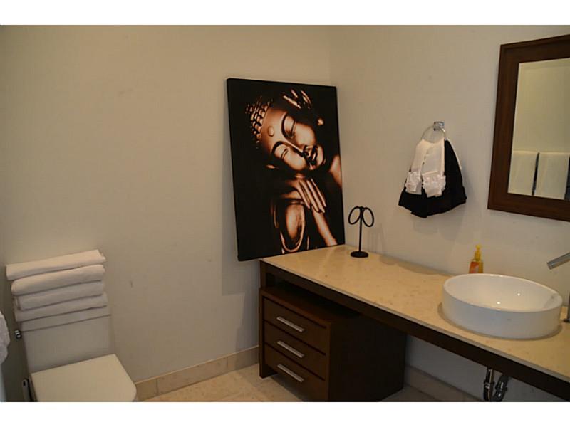 ICONBRICKELL CONDO NO 1 - Residential Lease