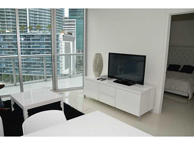 ICONBRICKELL CONDO NO 1 - Residential Lease