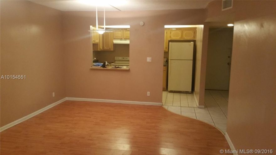 CONVENIENT TO I75! ROOMY! NEWER APPLIANCES.