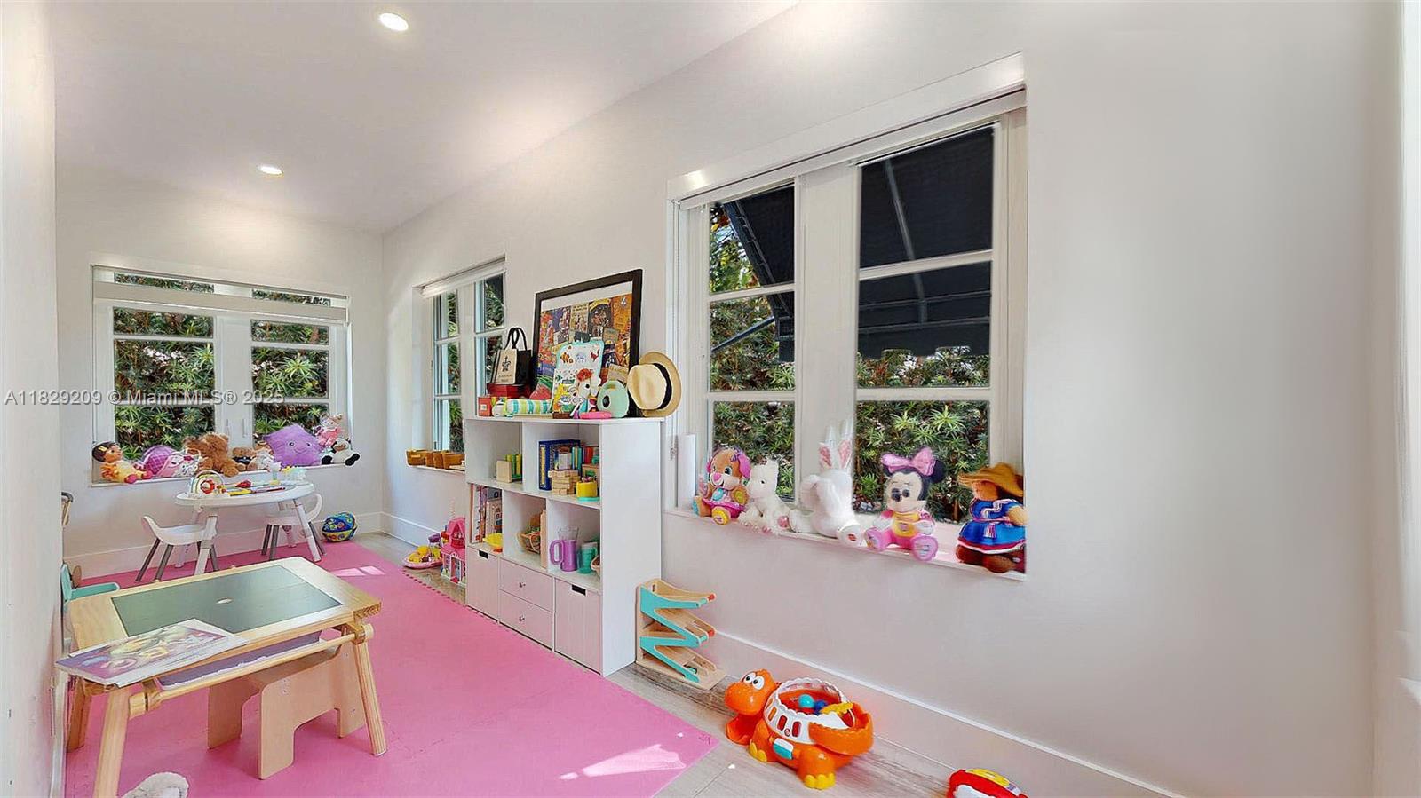 CORAL GABLES GRANADA SEC - Residential