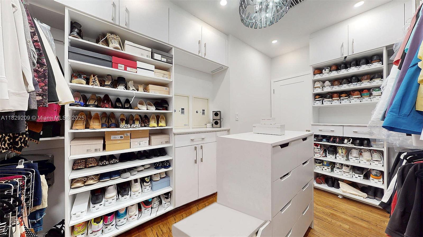 CORAL GABLES GRANADA SEC - Residential