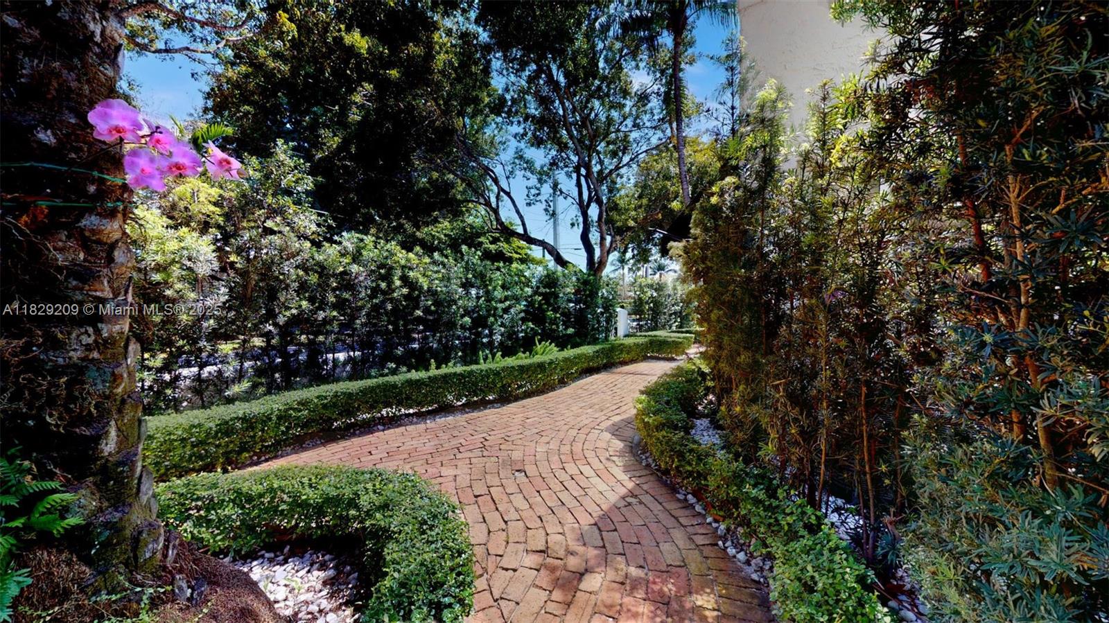 CORAL GABLES GRANADA SEC - Residential