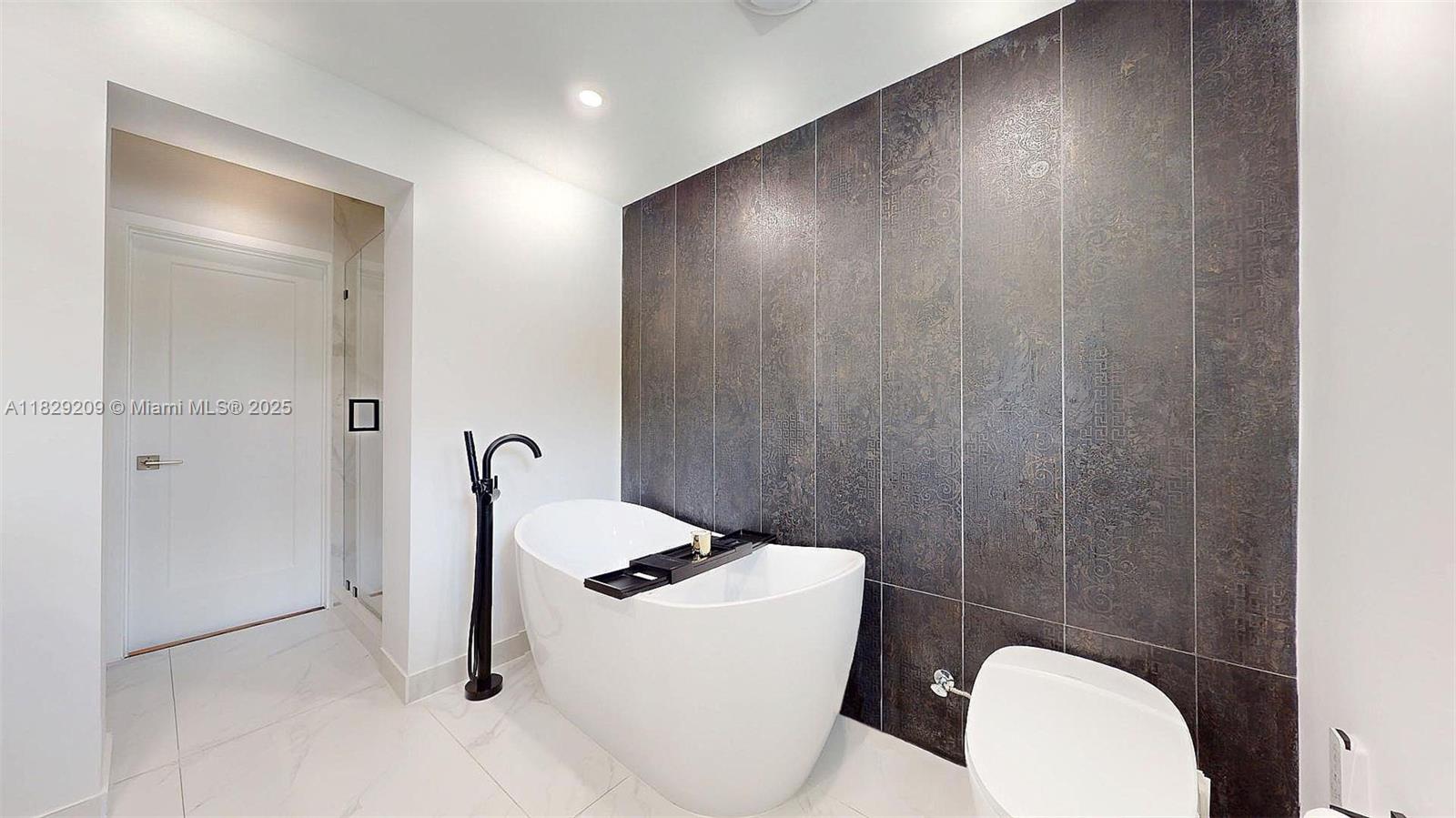 CORAL GABLES GRANADA SEC - Residential