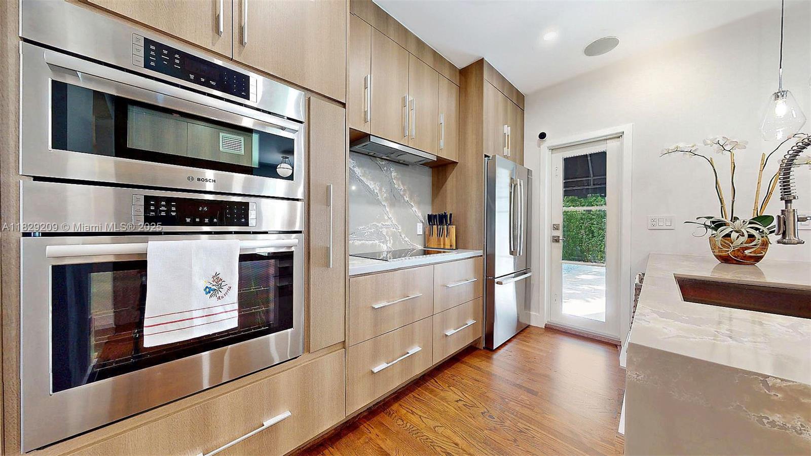 CORAL GABLES GRANADA SEC - Residential