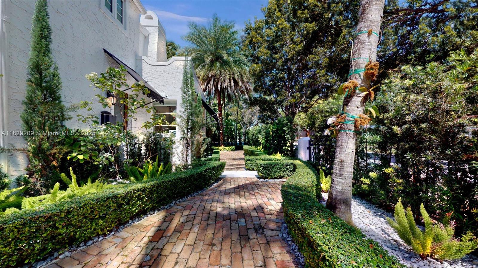 CORAL GABLES GRANADA SEC - Residential