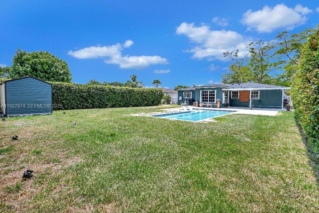 HILLSIDE PARK - Residential Lease