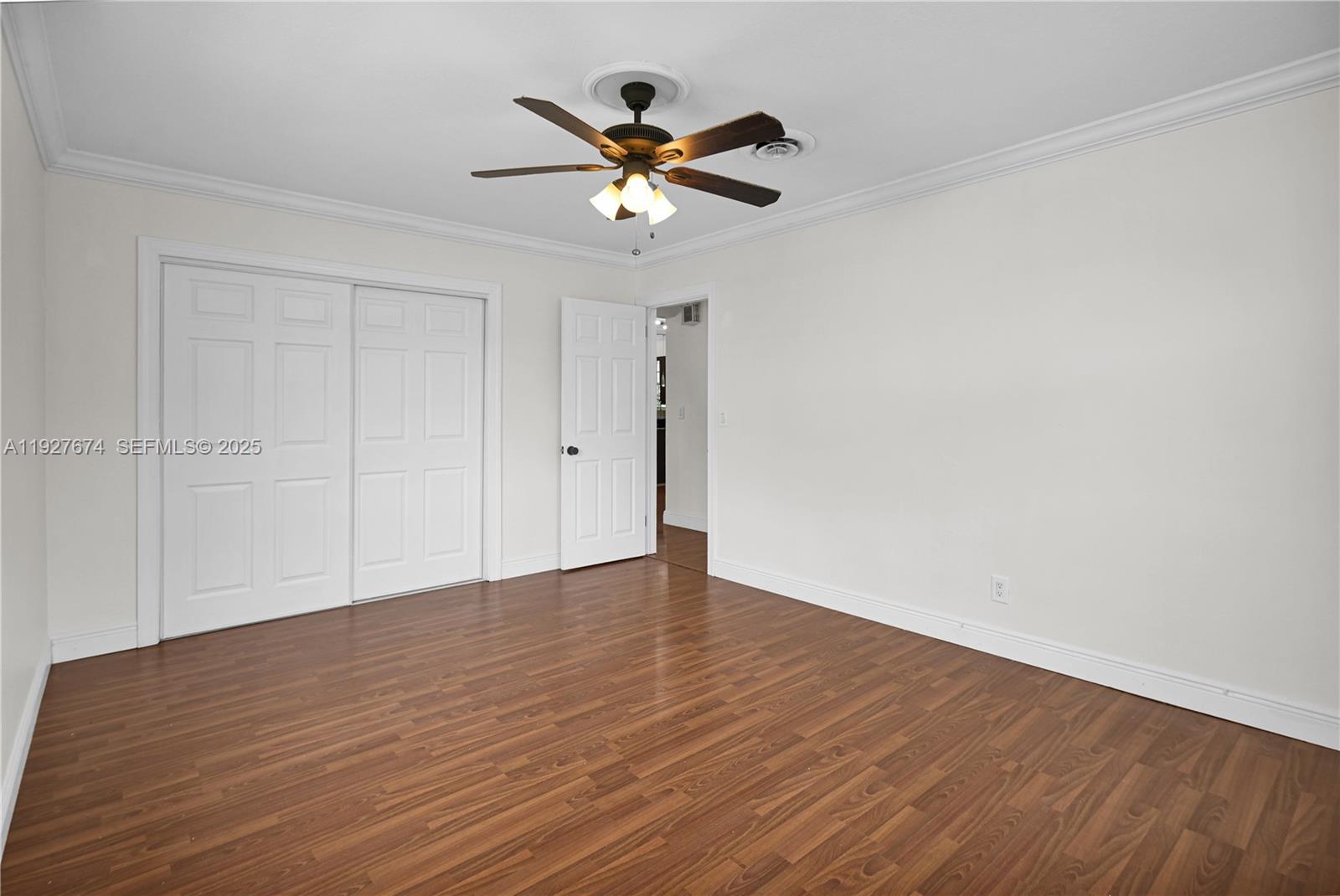 HILLSIDE PARK - Residential Lease