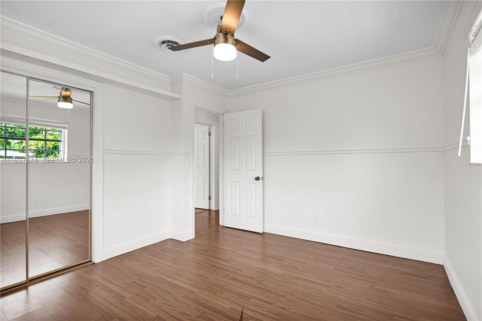 HILLSIDE PARK - Residential Lease