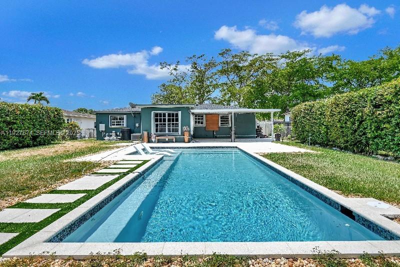 HILLSIDE PARK - Residential Lease